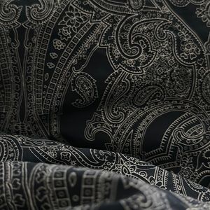 Meet your Posher, Anuska